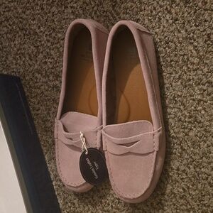 White Mountain light lavender suede loafers size 10